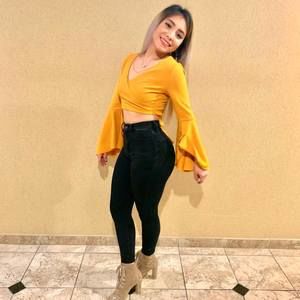 Meet your Posher, Dalia